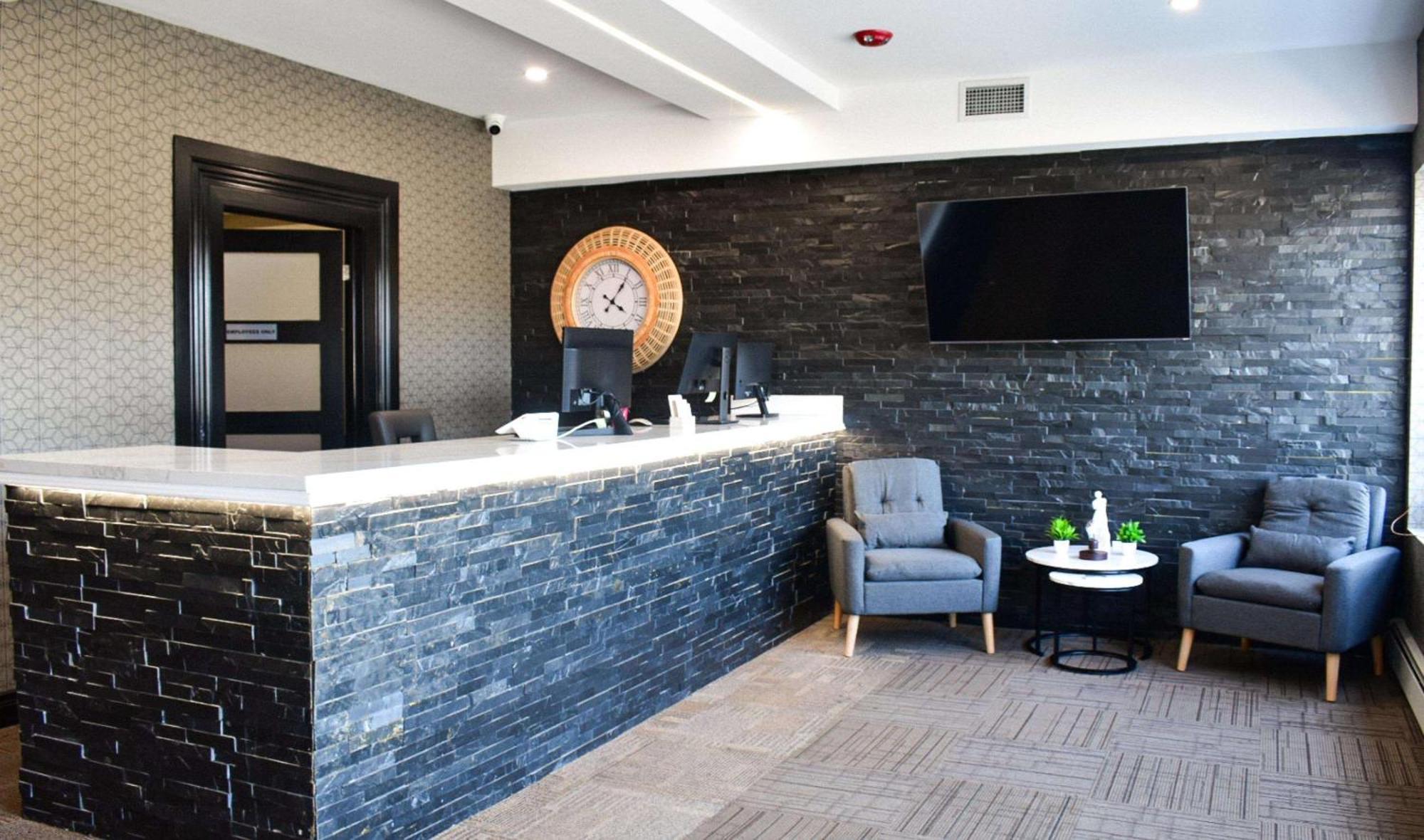 Big Bird Inn Wawa, Surestay Collection By Best Western Exterior photo
